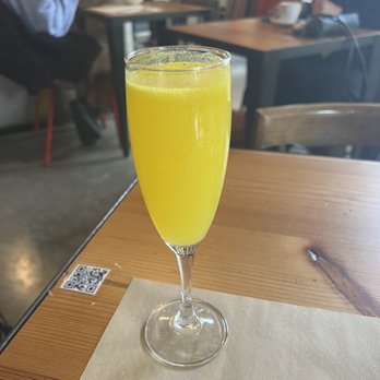 Oma Bistró - Mimosa! - Breakfast & Brunch Near Me - Barcelona, B