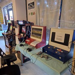 Hang & Play Videogames
