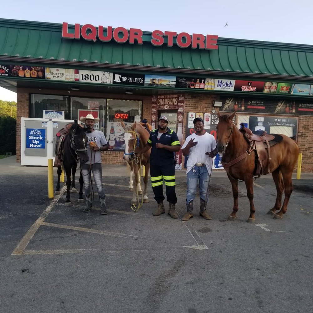 TOP HAT LIQUOR STORE Updated June 2024 1124 N 79th St, Kansas City