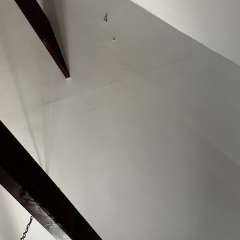 Ruiz General Construction - Ceiling before repair - Handyman Near Me Ruiz General Construction - Ceiling before repair - Handyman Near Me