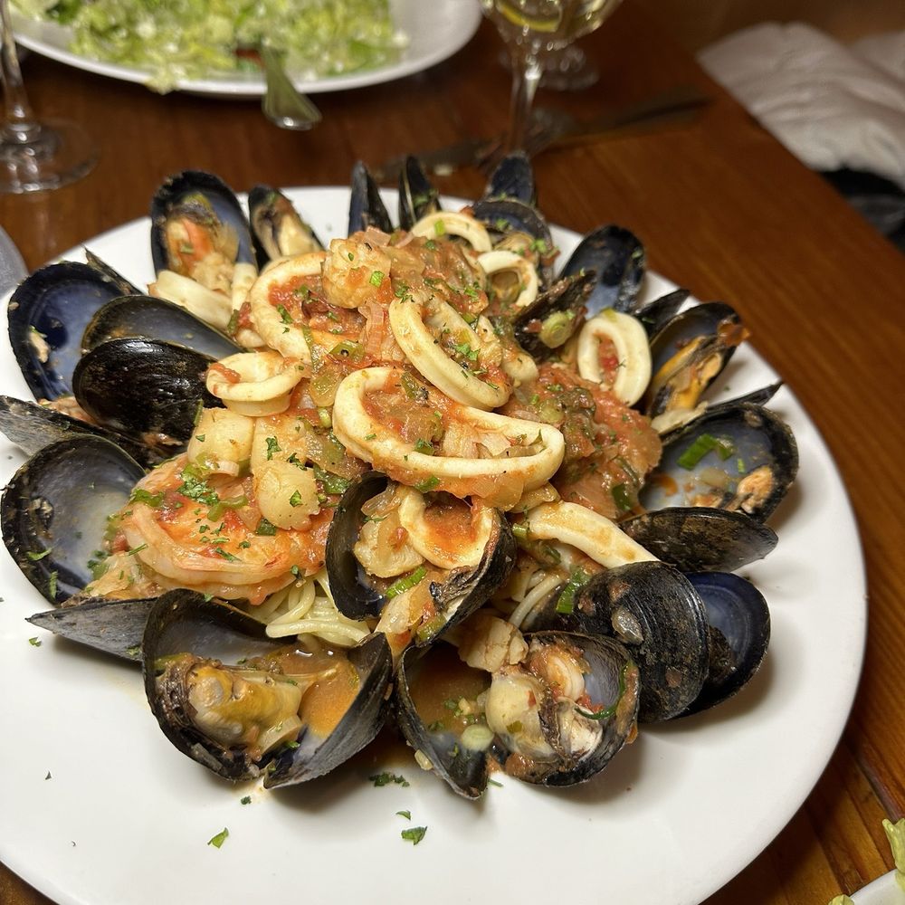 Greek City Restaurant - Greek Near Me - Ramsey, New Jersey