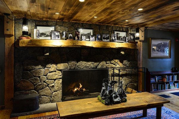 Hobbs Tavern & Brewing Company by null