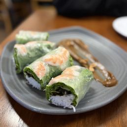 Fresh Spring Rolls with Peanut sauce Fresh Spring Rolls with Peanut sauce
