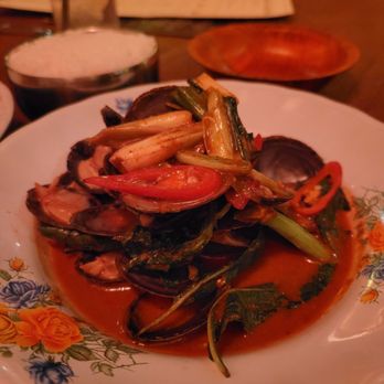 LenLen - Thai Near Me - New York, New York