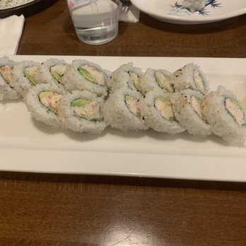 Sushi Sakura - California Roll - Sushi Bars Near Me - Longview, Washington Sushi Sakura - California Roll - Sushi Bars Near Me - Longview, Washington