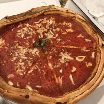 Giordano's - Deep dish Build your own: Spinach, garlic, mushroom - Italian Near Me - Orlando, Florida
