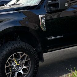 Summerwind Resort - Truck with lock on the tire
