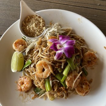 MPM Tiki Bar - Pad Thai - Asian Fusion Near Me - Glen Allen, Virginia