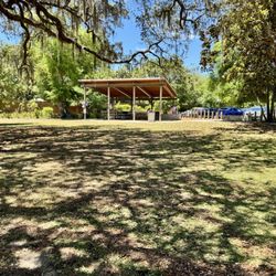 Innerararity Point Park - One large pavilion