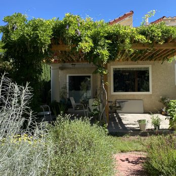 Cavaliere Wren Construction - Pergola really shades the house in summer - General Contractors Near Me