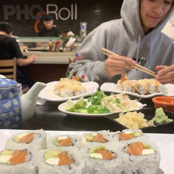 Pho & Roll - Philadelphia Rolls and Crunch Rolls - Vietnamese Near Me - Whittier, California