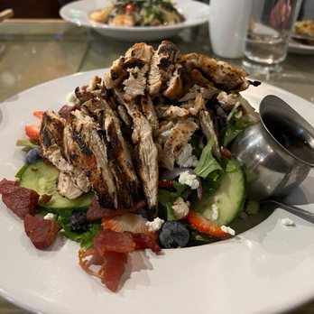 Artisan Urban Bistro - New American Near Me - Saginaw, Michigan