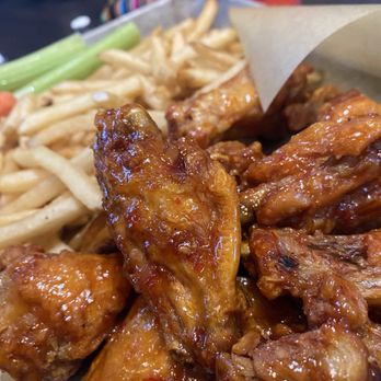 Buffalo Wild Wings - Asian zing wings - American Near Me - Palmdale, California Buffalo Wild Wings - Asian zing wings - American Near Me - Palmdale, California