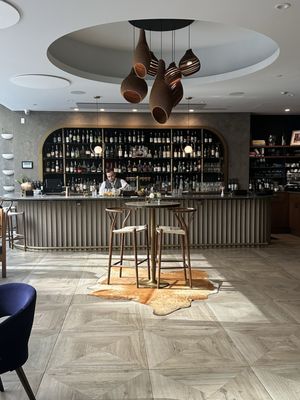 The Henri by null