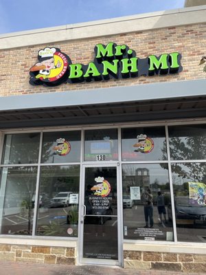 Mr. Banh Mi by null