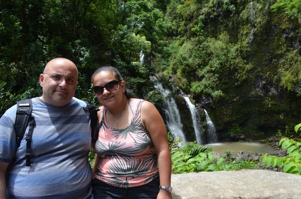 Upper Waikani Falls by null