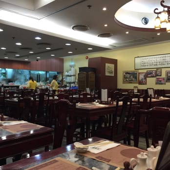 黃枝記粥麵店 - Inside in the morning... no people - Cantonese Near Me - Hong Kong, HK
