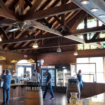 Pindar Vineyards - Wineries Near Me - Peconic, New York