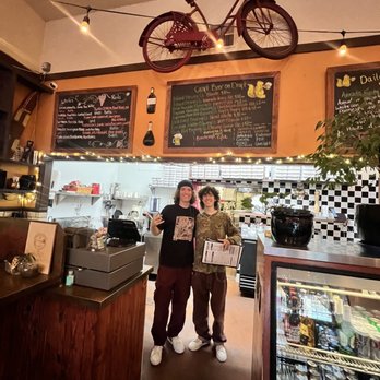 Nutbelly Pizzeria and Deli - two people standing in front of the counter - Pizza Near Me - Carpinteria, California Nutbelly Pizzeria and Deli - two people standing in front of the counter - Pizza Near Me - Carpinteria, California