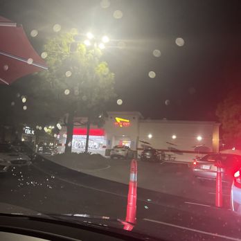 In-N-Out Burger - Burgers Near Me - Carmel Mountain, California