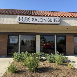 Iconic Skin Clinic - Canyon Lake - Iconic Skin Clinic Suite 42 in the Wild Blush LUX Salon Suites