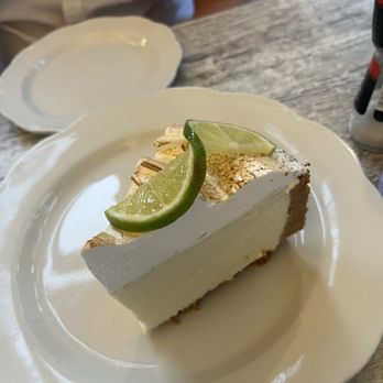 Luff's Fish House - Key lime pie - enough to share! - Seafood Near Me - Boca Raton, Florida