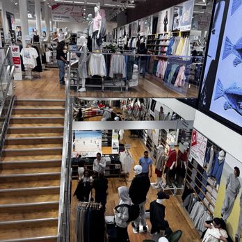 UNIQLO - Women's Clothing Near Me - New York, New York UNIQLO - Women's Clothing Near Me - New York, New York