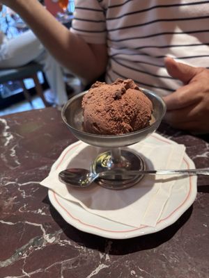 Sant Ambroeus Gelateria and Coffee Bar by null