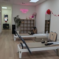 Pulse Pilates - Reformers and cubbies