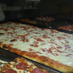 Pizzeria Rustica - Margherita appena sfornata