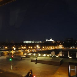 La Fogata la Casa de Colombia - La Fogata, 2nd-floor dining room, loverlooking the Puente de Segovia and the Almudena Cathedral and Royal Palace, Madrid.