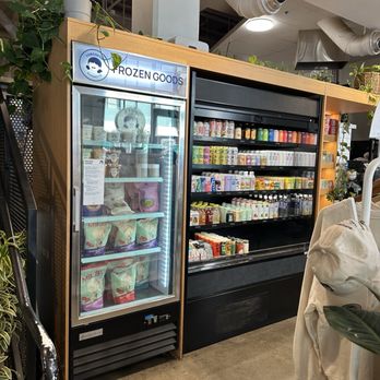 Yoboseyo Superette - Inside - Coffee & Tea Near Me - Los Angeles, California Yoboseyo Superette - Inside - Coffee & Tea Near Me - Los Angeles, California