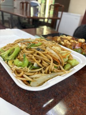 Chef Ming's Kitchen by null