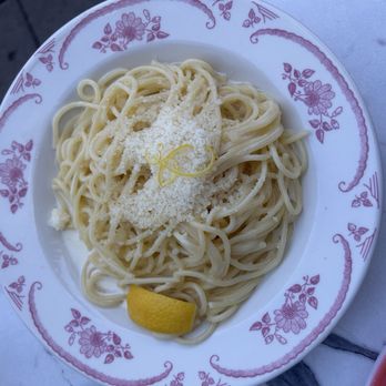 Mama’s on Main - Spaghetti Limone - Wine Bars Near Me - Covington, Kentucky