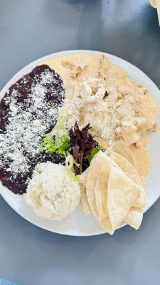 La Mo Restaurant by null