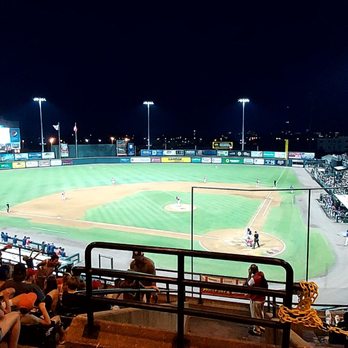 Richmond Flying Squirrels - Professional Sports Teams Near Me - Richmond, Virginia