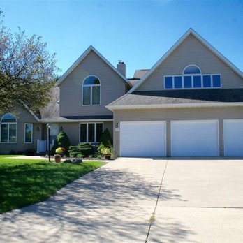 The Reichard Team - Real Estate Agents Near Me - Peoria, Illinois The Reichard Team - Real Estate Agents Near Me - Peoria, Illinois