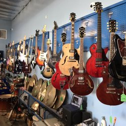 Olde Towne Jewelry & Loan - Guitars / Basses / Cymbals