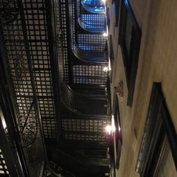 The Brewster Building - Continuous Floors Leading To Ceiling Atrium - Apartments Near Me - Chicago, Illinois