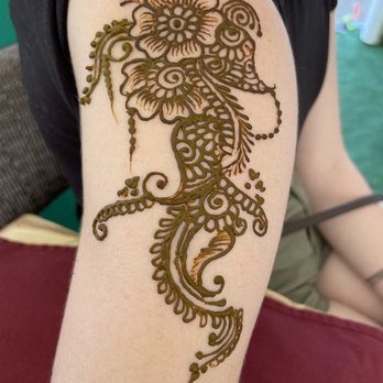 Indy Henna - State fair henna done in 2022 - Henna Artists Near Me Indy Henna - State fair henna done in 2022 - Henna Artists Near Me