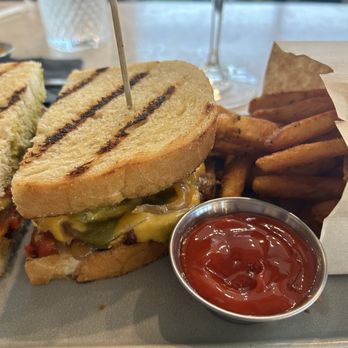 Harrington House - Cali tri tip Sandwhich - Beer, Wine & Spirits Near Me - Bakersfield, California