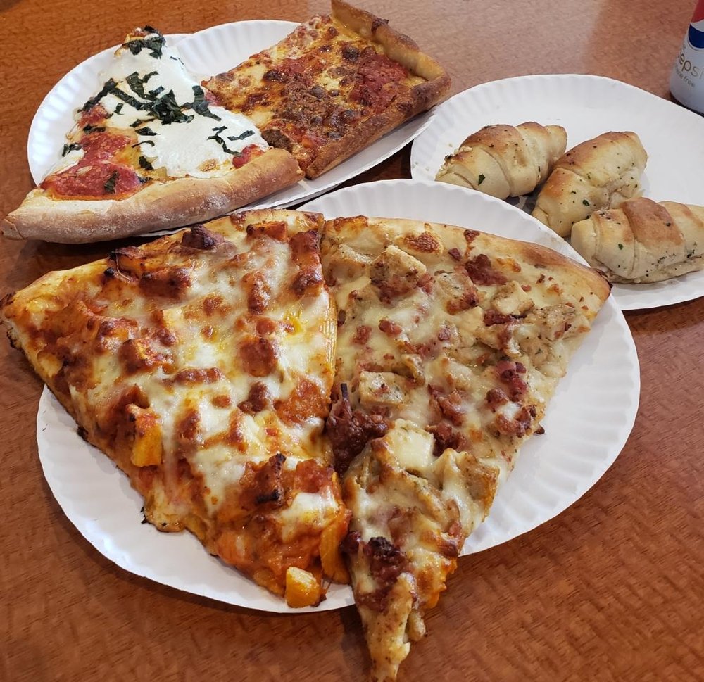 TONY’S PIZZA & RESTAURANT 36 Photos & 90 Reviews 161 Clarke St