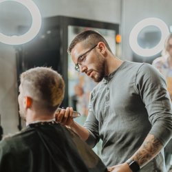 028 Barber Shop