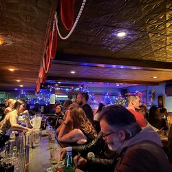Hotsy Totsy Club - Lively scene. It gradually got more crowded as the night went on.