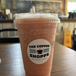 The Coffee Shoppe - Strawberry & Peach Smoothie
