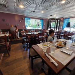 Angelo's Greek Taverna - Inside