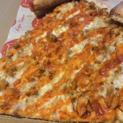 Gennaro's Italian Restaurant & Pizza - Buffalo chicken