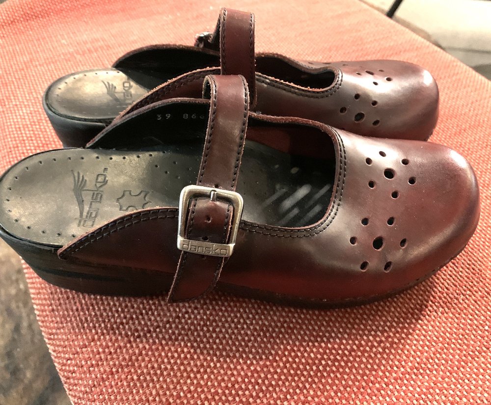 Lu’s resale boutique