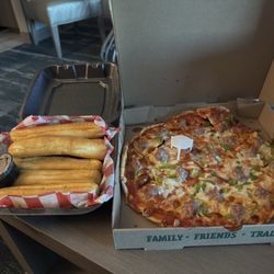 Sammy's Pizza &Restaurant - Sammy's Special and breadsticks