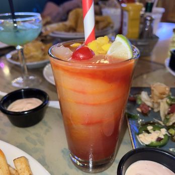 Jimmy Buffett's Margaritaville - Mango & Strawberry Daiquiri - Bars Near Me - Universal City, California